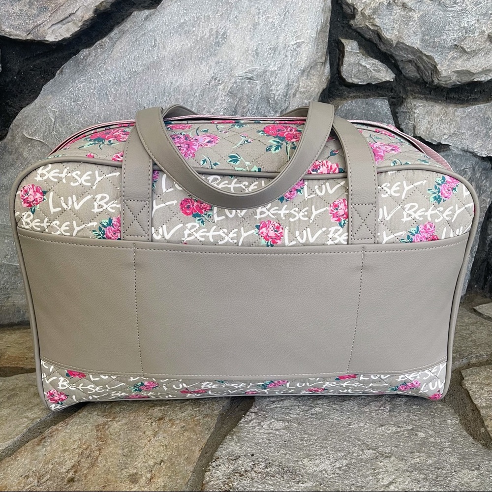 New Betsy Johnson Weekender Floral Travel Bag